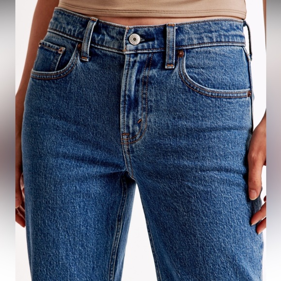 New with tags Straight Mid Rise short length Abercrombie Jeans - Picture 2 of 13